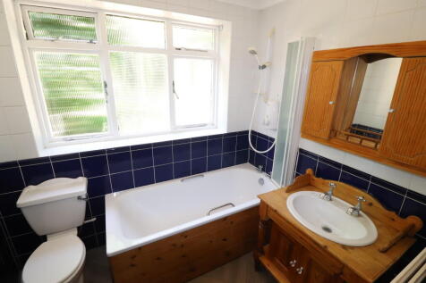 Ground Bathroom