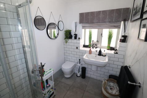 Ground Floor Shower