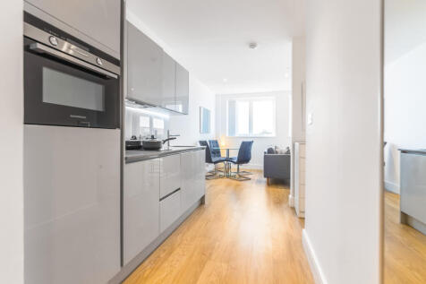 Kitchen/Hall