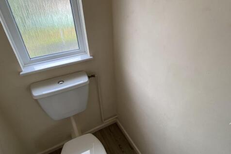 Cloakroom/wc