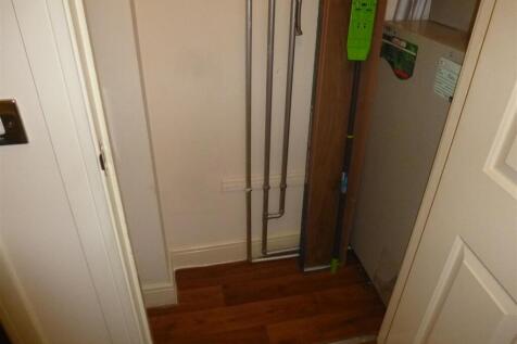 Cloakroom/wc