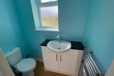 Cloakroom/wc
