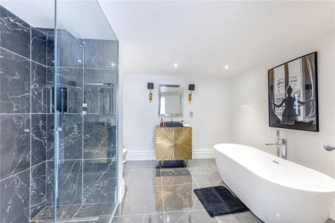 Bedroom 2 En-Suite
