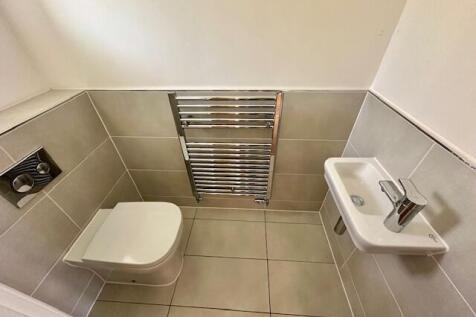 Cloakroom/wc