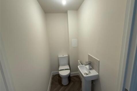 Cloakroom/wc