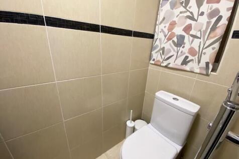 Cloakroom/wc