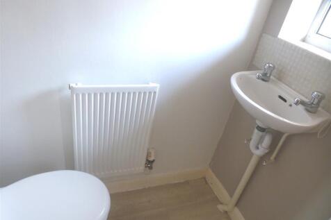 Cloakroom/wc