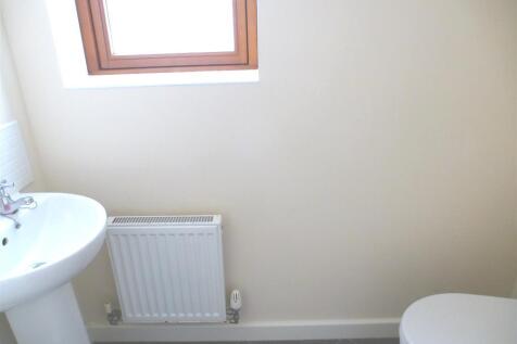 Cloakroom/wc