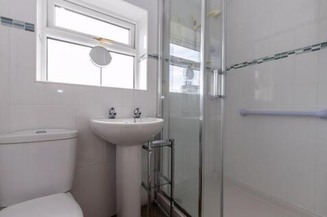 Ground Floor Shower