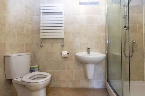 En-suite Shower