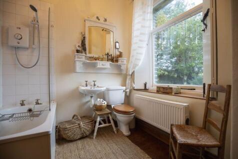 Bedroom 1 En-suite