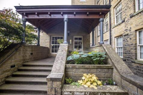 Colne Entrance