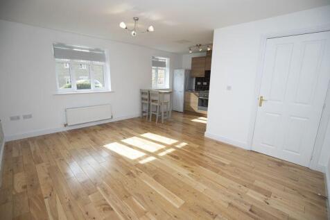 Open Plan Living / Kitchen