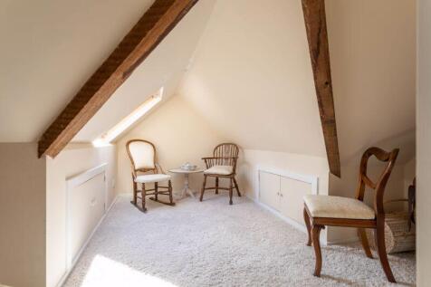 Bedroom 1 Reading Area / Dressing Room