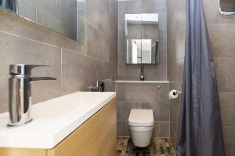Bedroom 1 En-suite