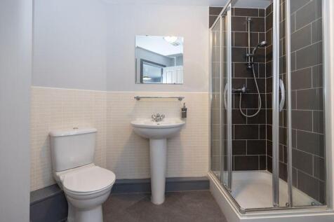 En-suite Shower