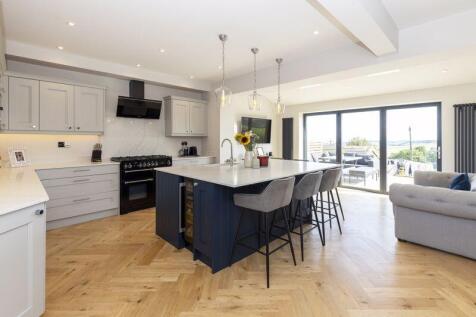 Kitchen / Family Room