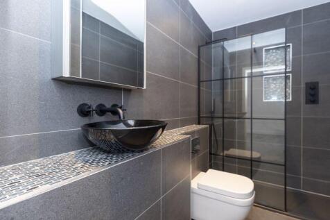 Bedroom 3 En-suite