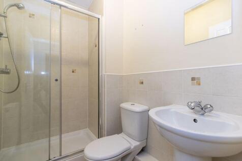 En-suite Shower