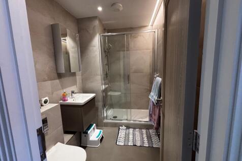 En-suite Bathroom