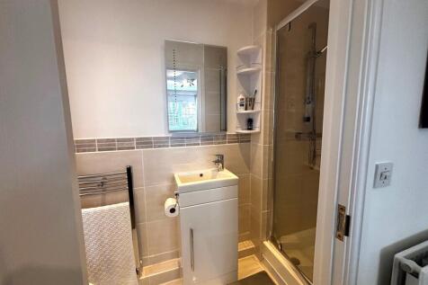 En-suite Bathroom