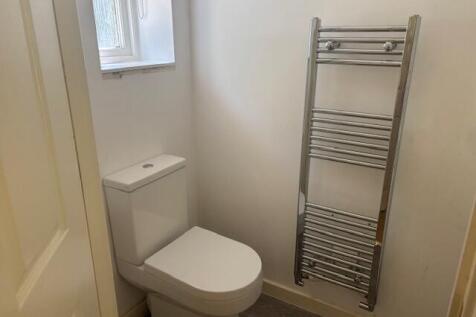 Cloakroom/wc