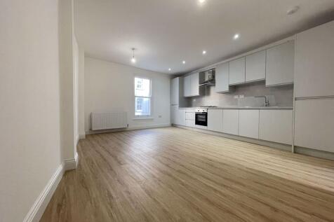 2 bedroom Apartment for rent in E1