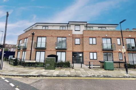 1 bedroom Apartment with balcony for rent