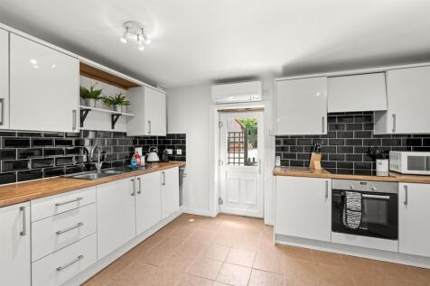 Corner Cottage