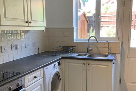 5 kitchen white goods (2).jpeg