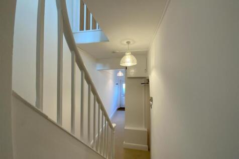 d Rup Entrance Hall.jpg