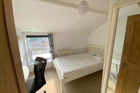 j Rup back bedroom 4.jpg