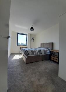 58 Grosvenor House Photo 2.jpeg