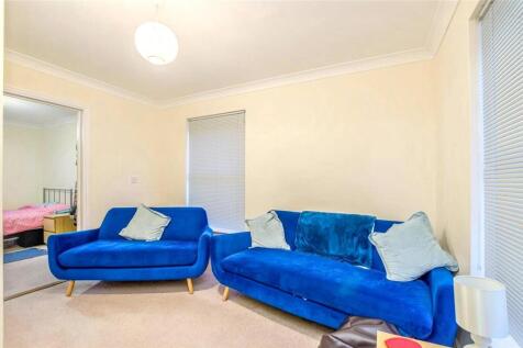 9aPD7bU370uyjW5gIhi3Vg 1.jpg