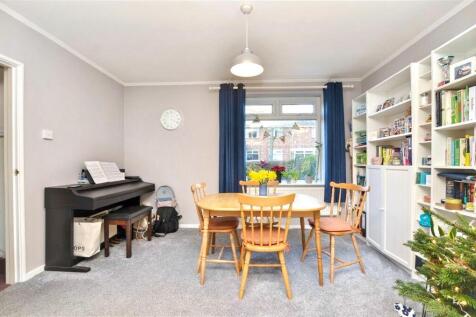 j19NyyDgO0qC1BOs_qBdQA (2).jpg