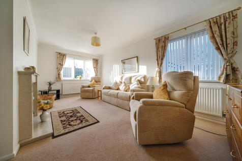 1387771-4-693949b...