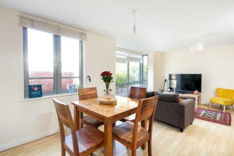 5 Wallace Place. -5.jpg