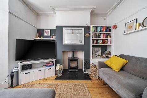 Lounge L .jpg