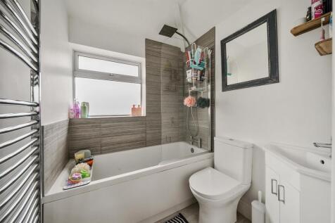 Bathroom.jpg