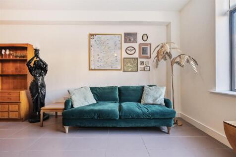 Lounge area .jpg