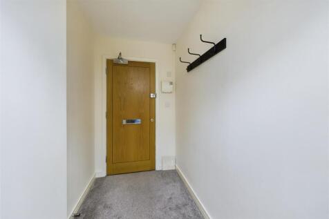 Flat 9, 3 Norfolk Heights, Norfolk Avenue, St Paul