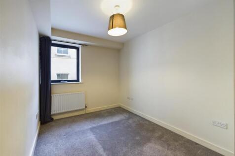 Flat 9, 3 Norfolk Heights, Norfolk Avenue, St Paul