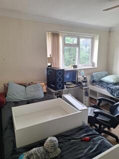 Bedroom 2.jpg