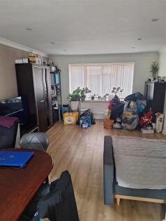 Living room 2.jpg
