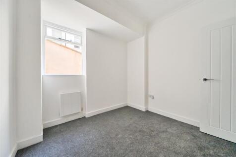 bedroom.jpg