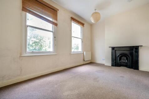 Bedroom 2 .jpg