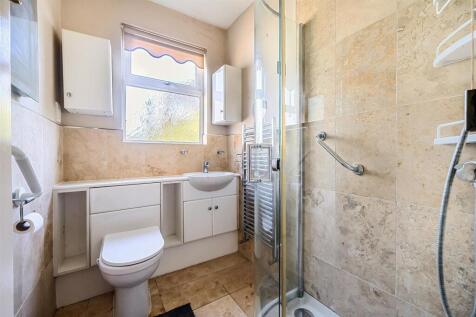 Shower room.jpg