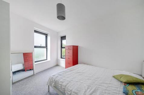 Second bedroom