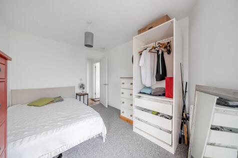 Second bedroom