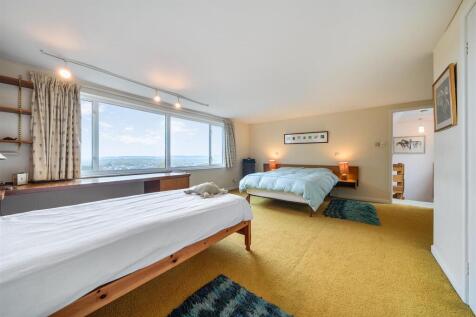 The Quarry House, 39 Church Town, Backwell, North 